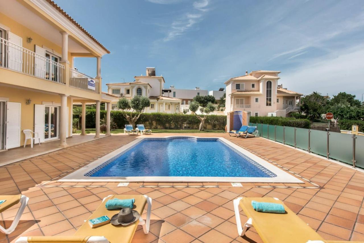 Villa Das Oliveiras Amazing Location Walk To Marina Restaurants Beach Albufeira Dış mekan fotoğraf