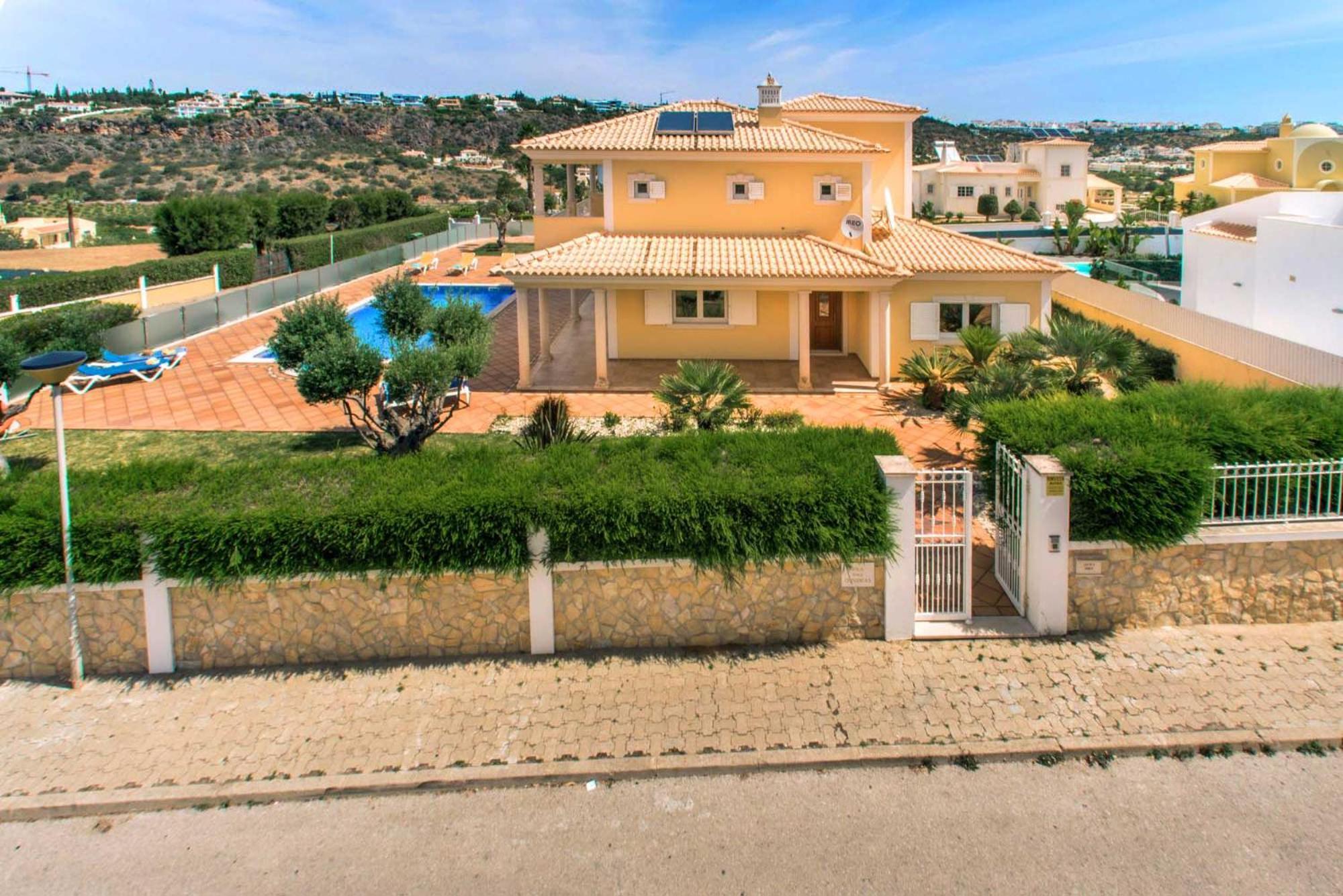 Villa Das Oliveiras Amazing Location Walk To Marina Restaurants Beach Albufeira Dış mekan fotoğraf