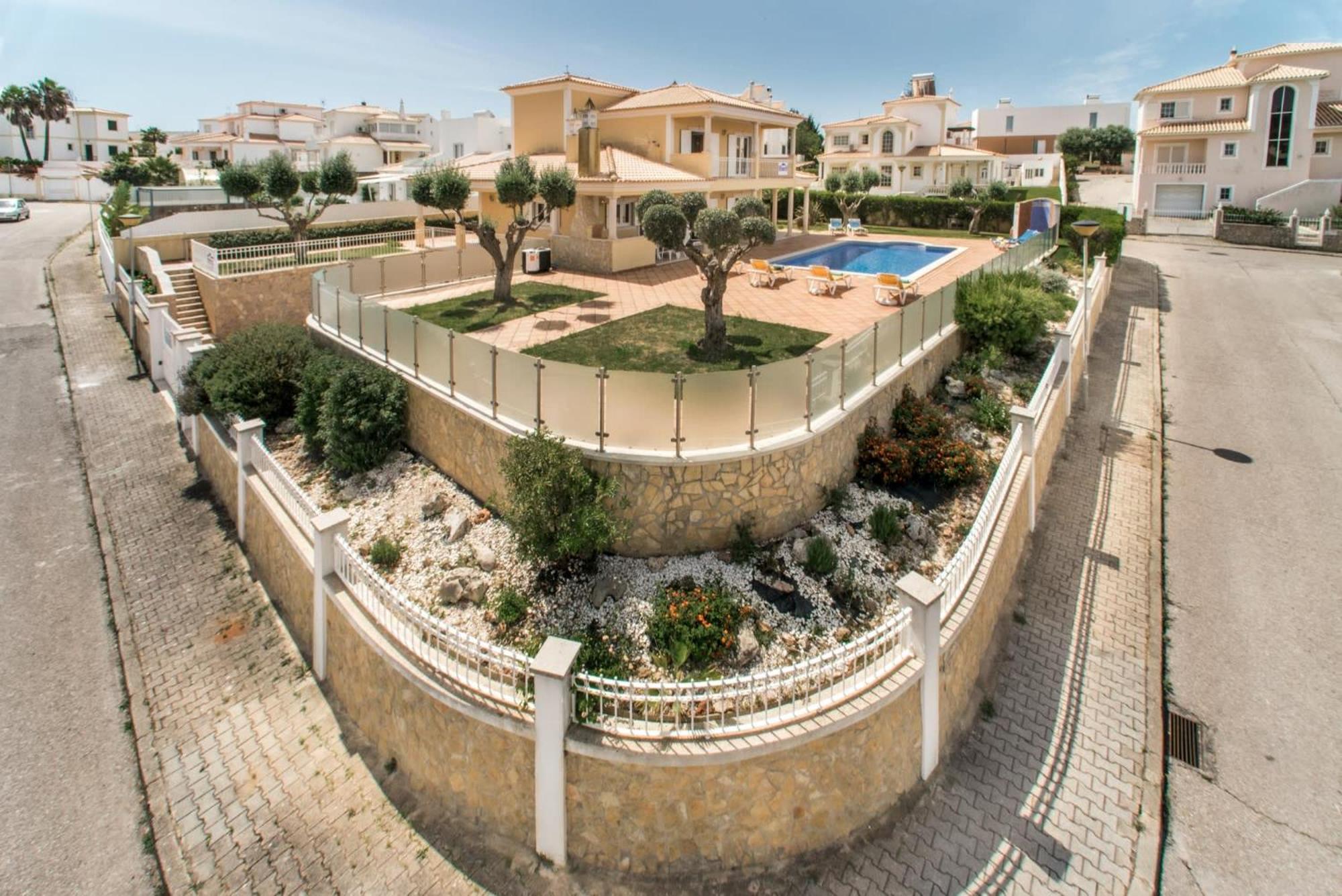 Villa Das Oliveiras Amazing Location Walk To Marina Restaurants Beach Albufeira Dış mekan fotoğraf
