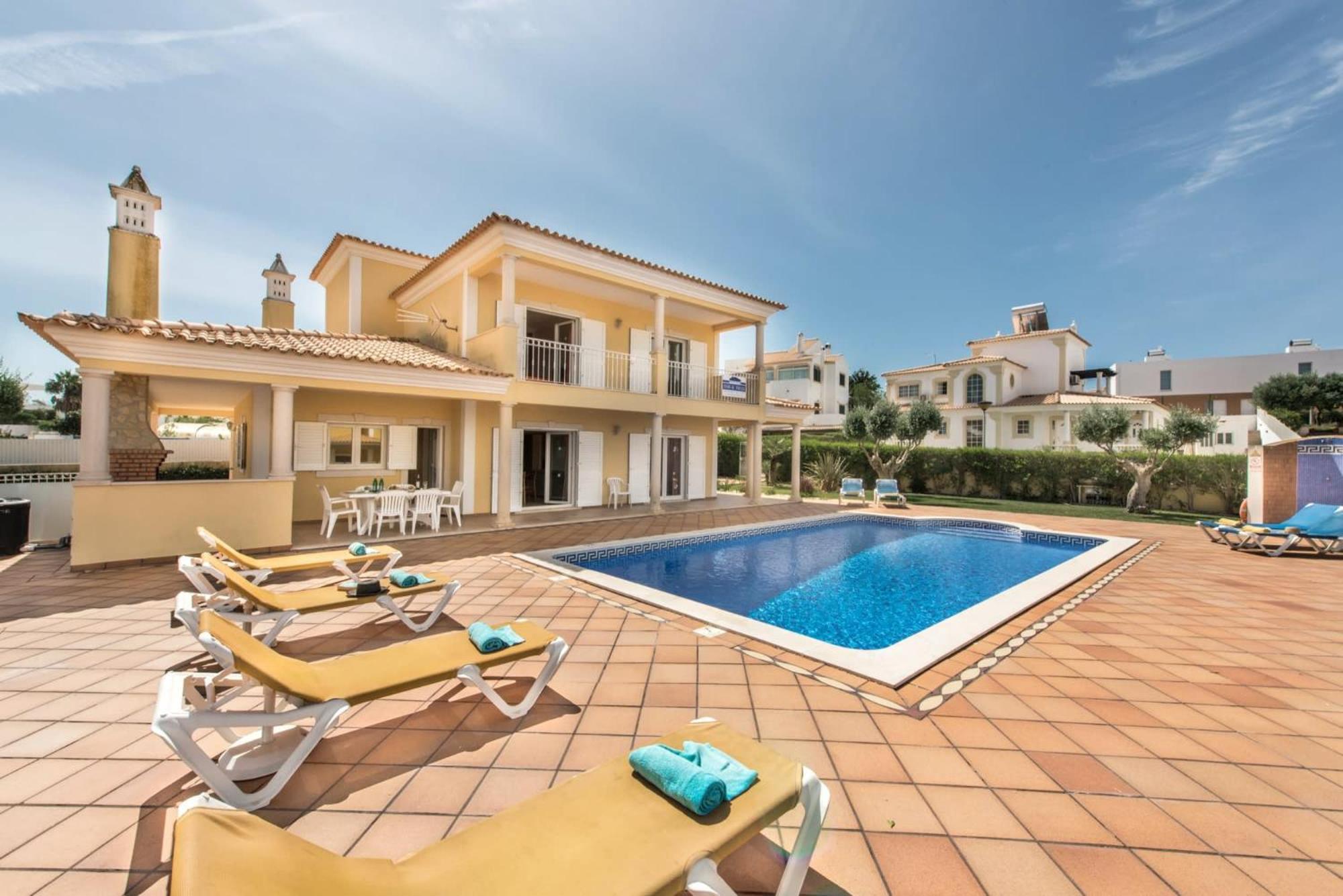 Villa Das Oliveiras Amazing Location Walk To Marina Restaurants Beach Albufeira Dış mekan fotoğraf