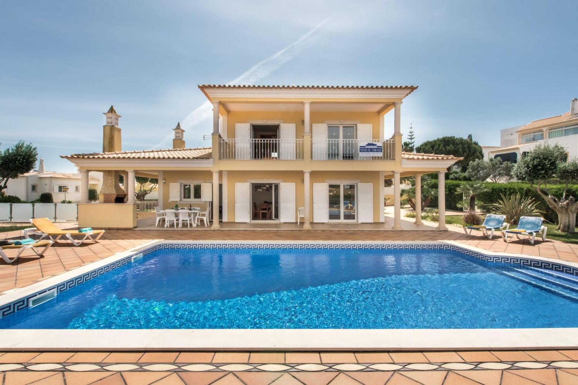 Villa Das Oliveiras Amazing Location Walk To Marina Restaurants Beach Albufeira Dış mekan fotoğraf